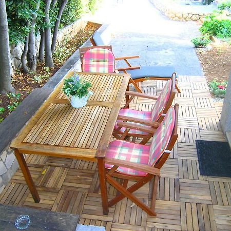 Studio Apartment Tamara Krk Town Luaran gambar